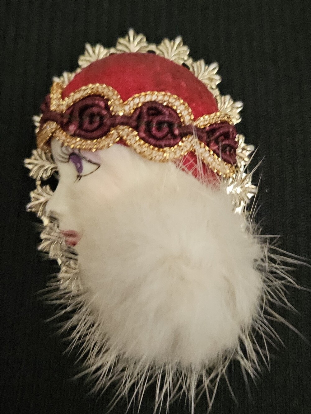 Vintage 1980s Art Deco Flapper Girl Porcelain Face Brooch Pin Mink Fur